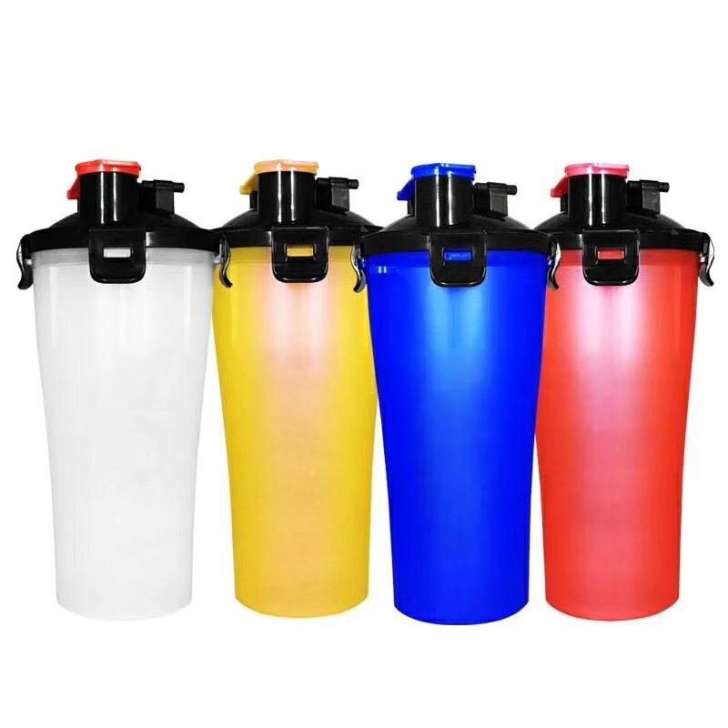 2-in-1 Hunde-Trinkflasche mit Näpfen